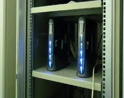 Modems em rack — instalação VSAT NOOP